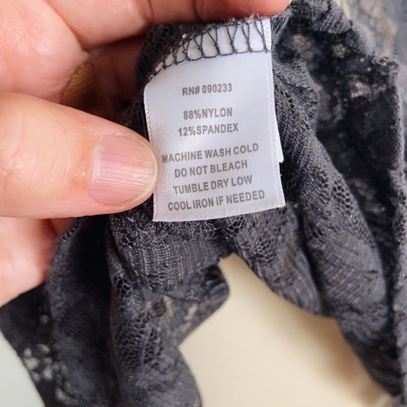 grey lace floral flowy boho sheer tank with pocket - Picture 9 of 10